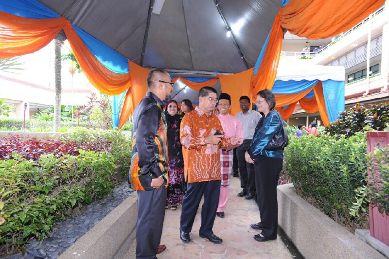 Arrival of the Miinister of MOSTI Arrival of the Miinister of MOSTI